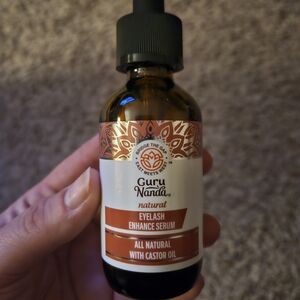 Guru Nanda Eyelash Enhance Serum